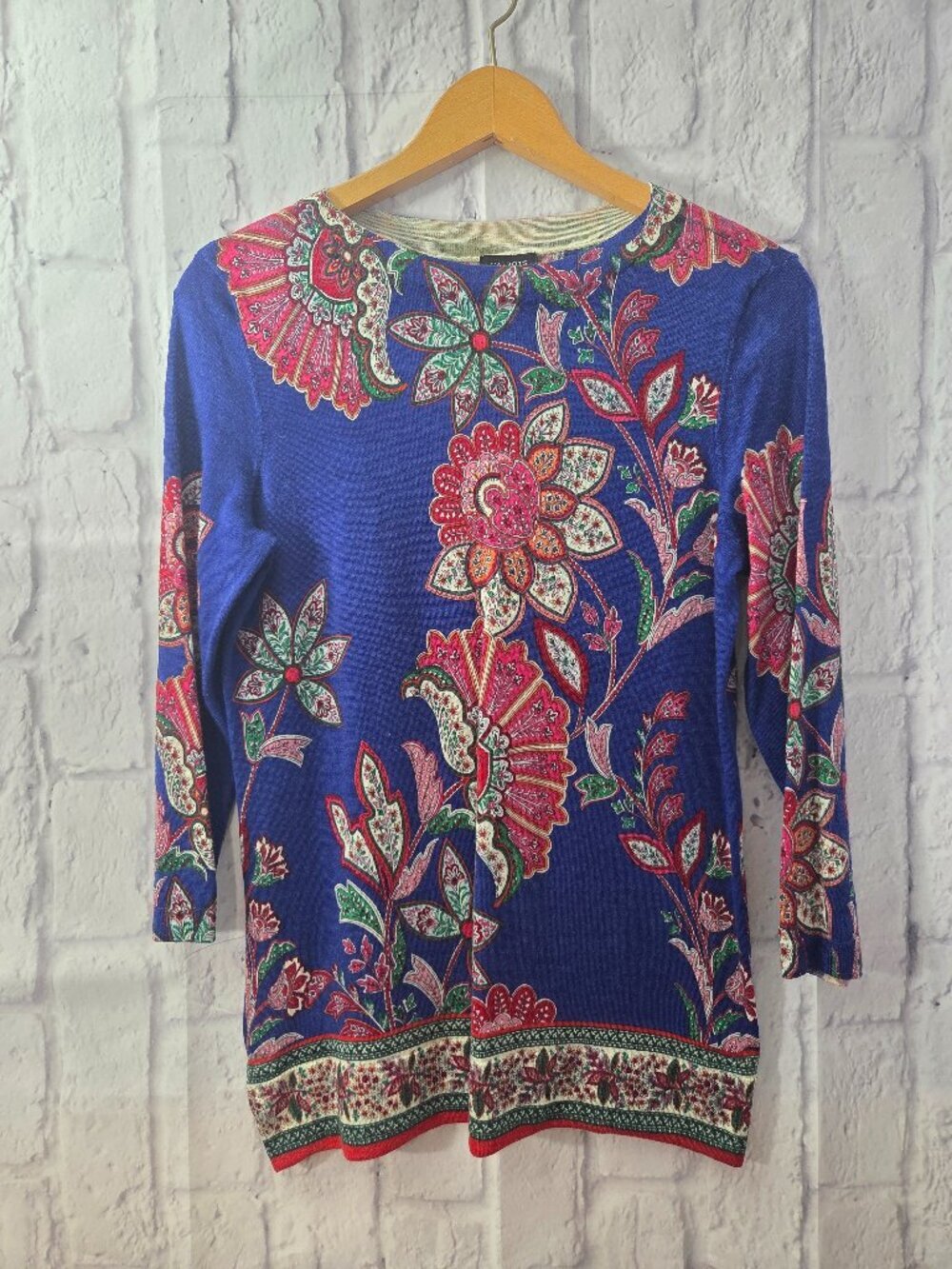 Talbots Medium Vibrant Paisley Floral Print 100% Merino Wool Lightweight Sweater